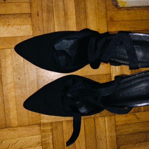 Heels - Picture 3 of 6